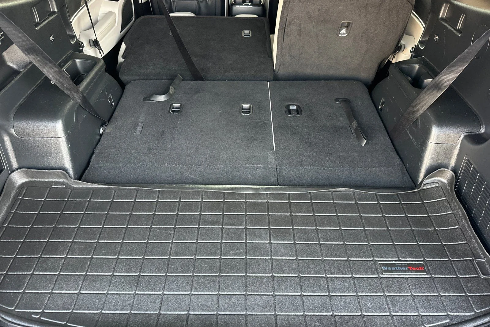 Used 2020 White Kia EX image 16