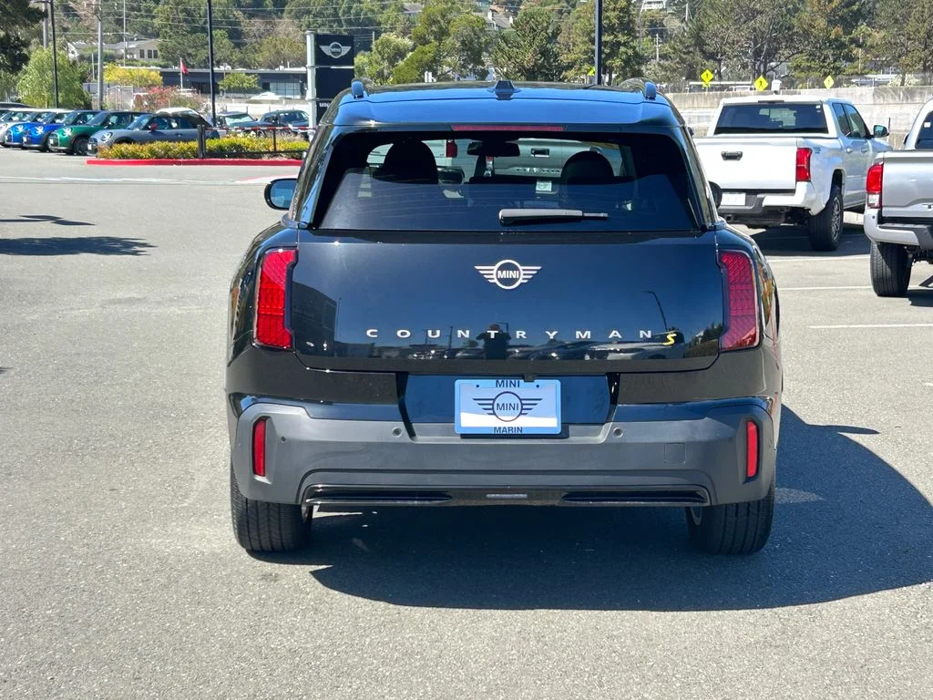 Used 2025 Midnight Black II Metallic MINI Iconic image 4