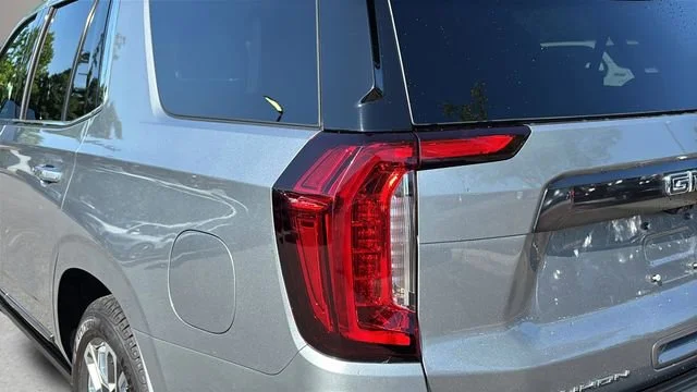 Used 2023 Sterling Metallic GMC Denali Ultimate image 39
