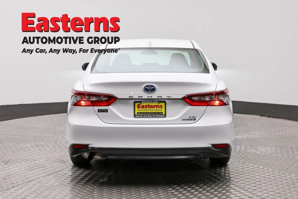 Used 2023 White Toyota LE image 6