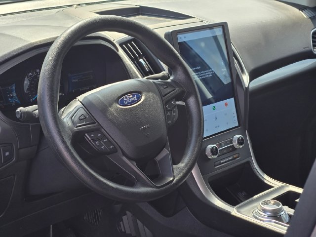 Used 2022 Gray Ford SE image 21