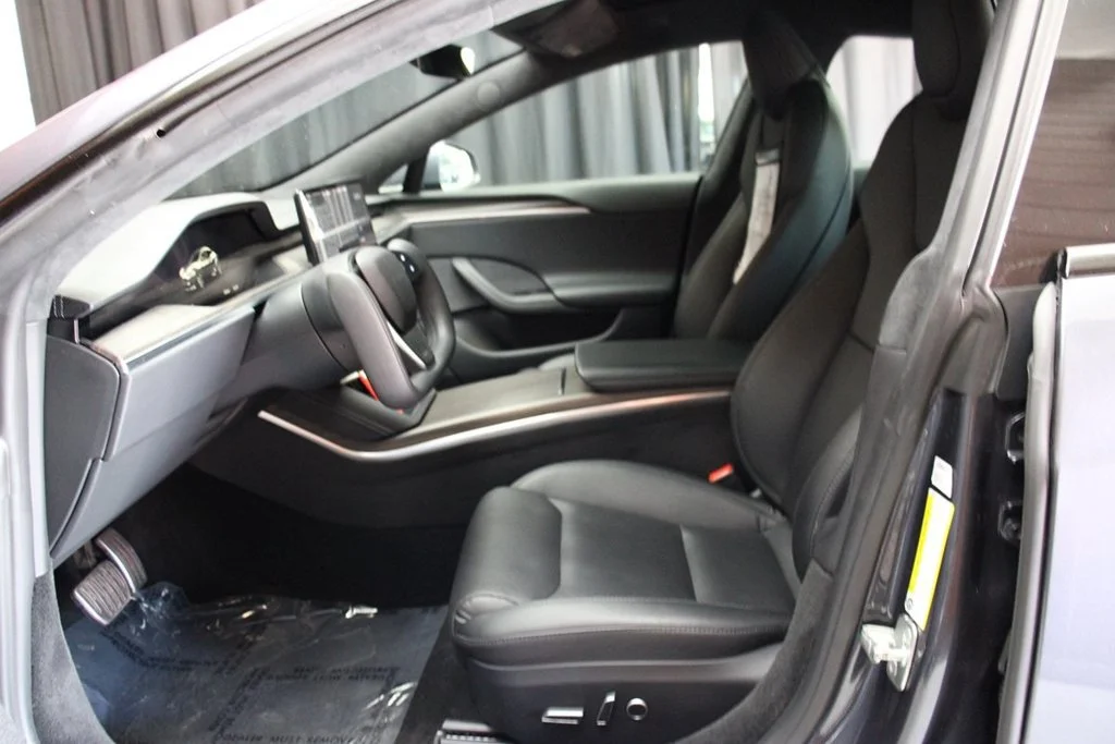 Used 2023 Solid Black Tesla Base image 24
