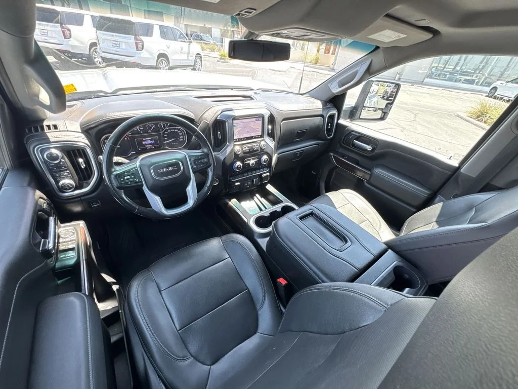 Used 2022 Silver GMC SLT image 21
