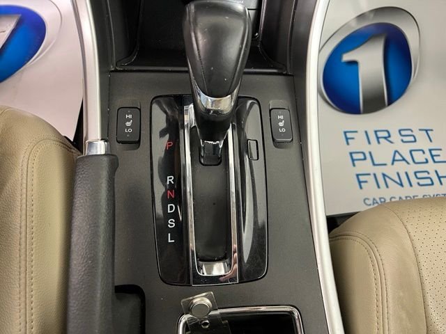 Used 2015 Gold Honda EX-L image 28