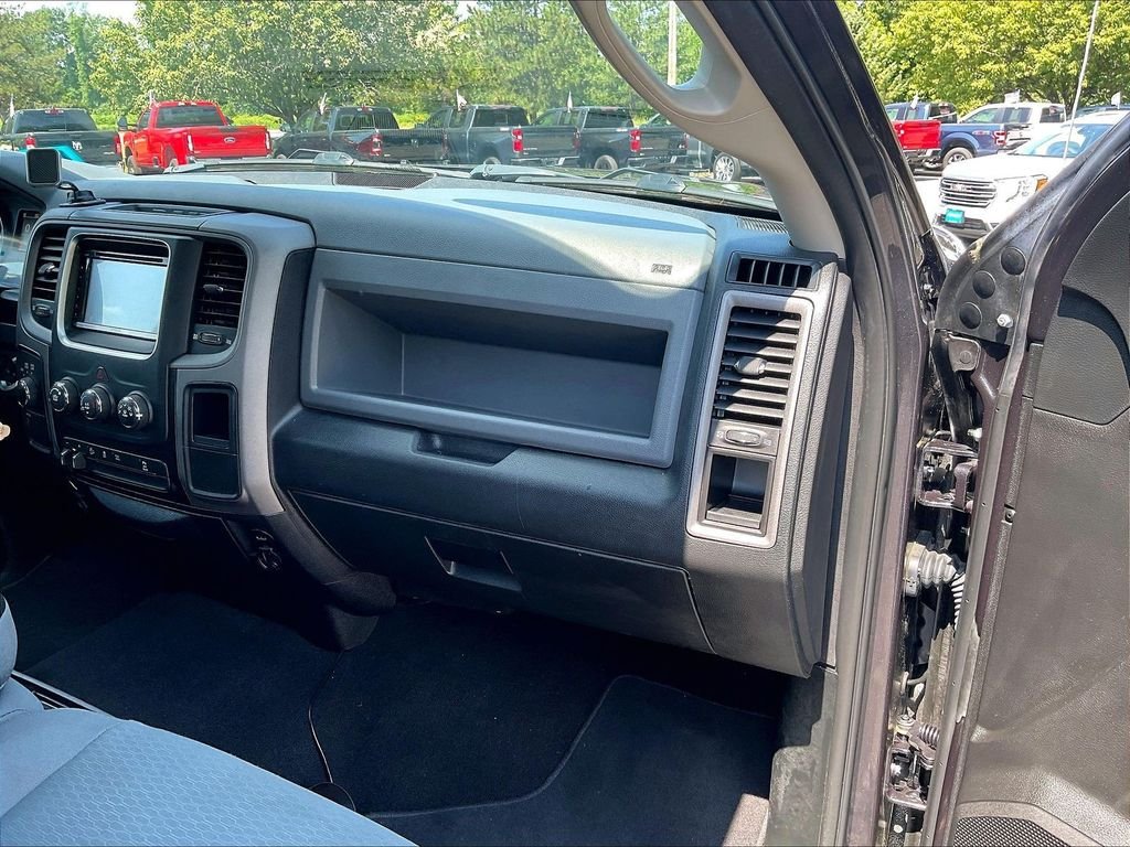 Used 2018 Gray Ram Sport image 13