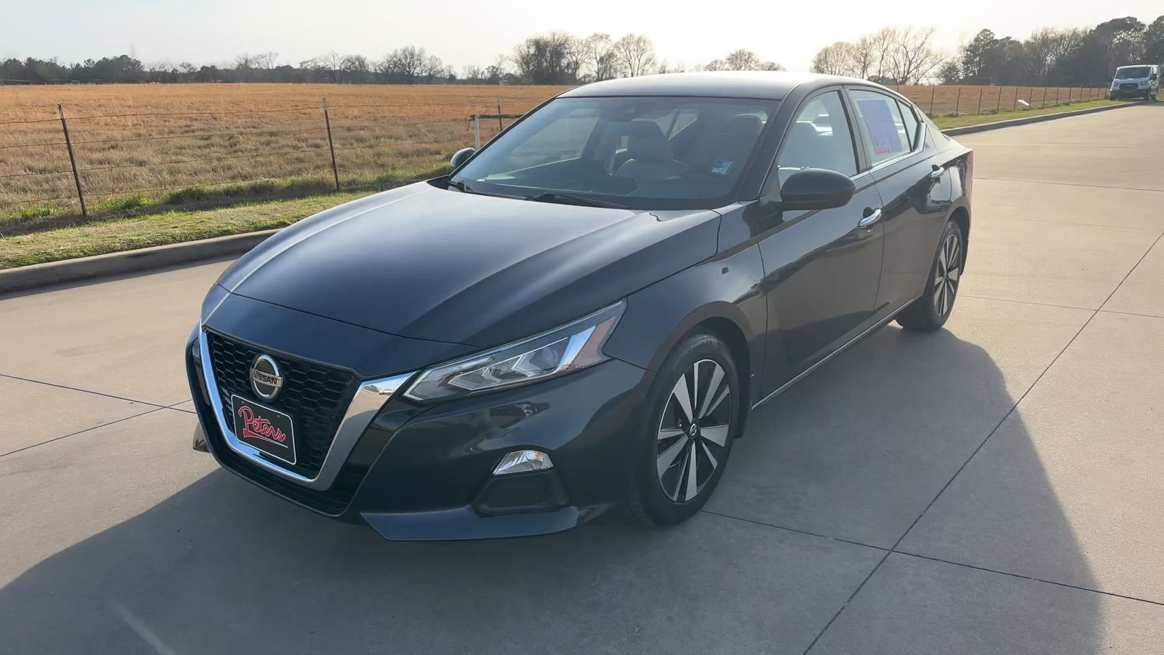 Used 2022 Storm Blue Metallic Nissan 2.5 SV image 5