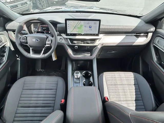 New 2026 Agate Black Metallic Ford ST-Line image 7