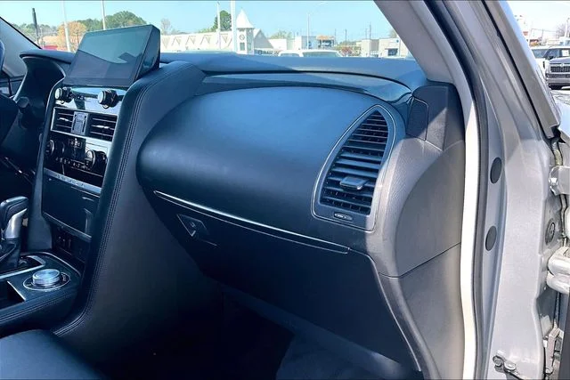 Used 2024 Silver Nissan SV image 22