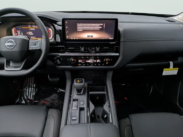 New 2026 Everest White Pearl TriCoat Nissan SL image 11