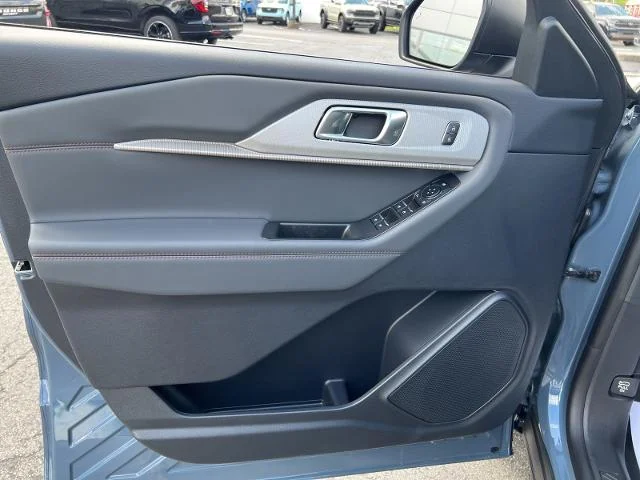 New 2026 Vapor Blue Metallic Ford Active image 70
