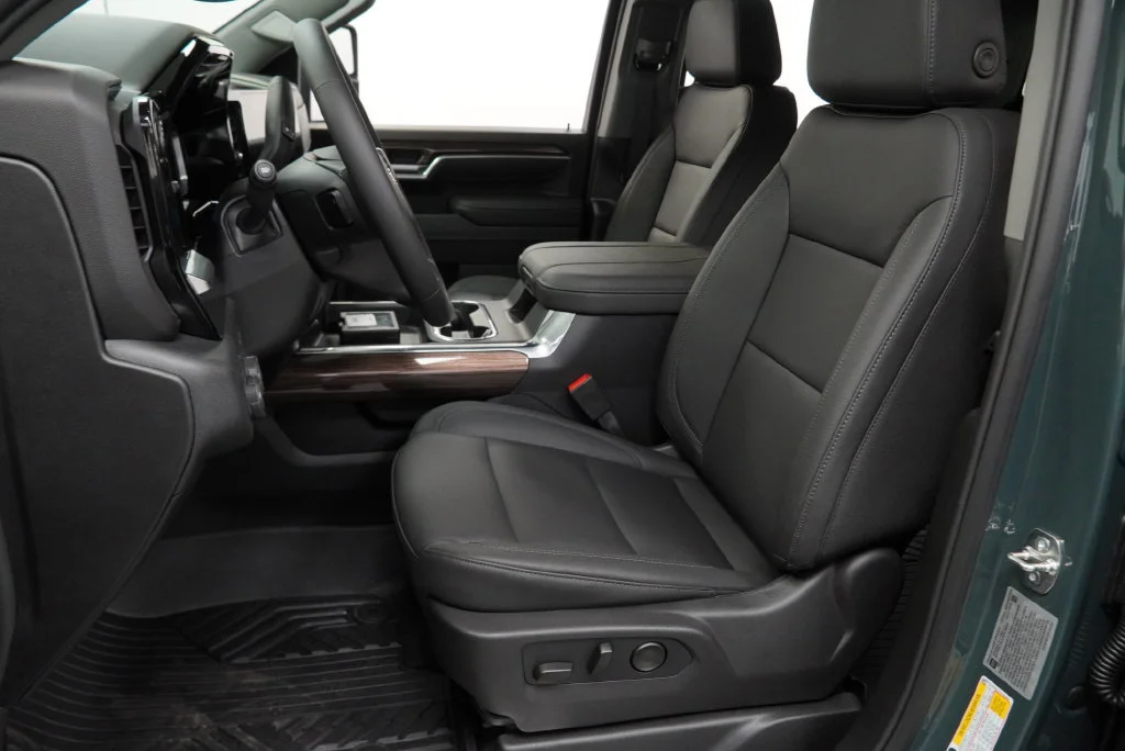 New 2026 Cypress Gray Chevrolet LT image 4