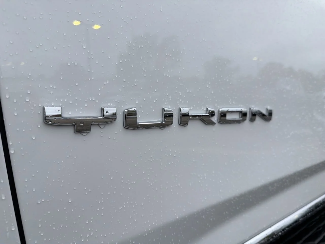 Used 2026 Summit White GMC Elevation image 27