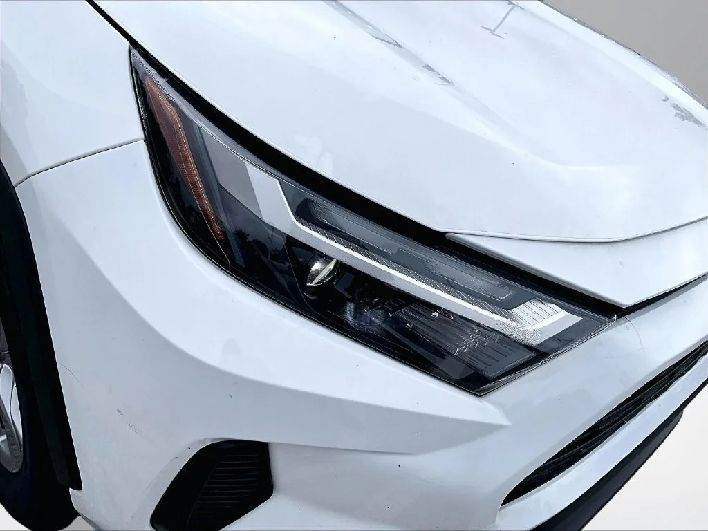 Used 2024 White Toyota XLE image 26