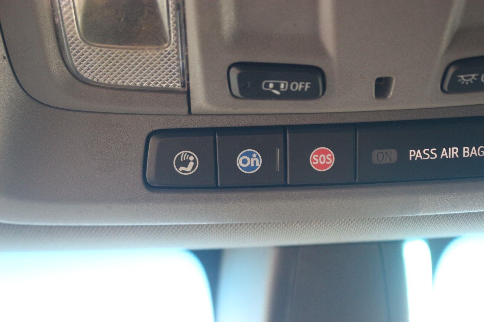 Used 2020 ONYX BLACK GMC Elevation image 31
