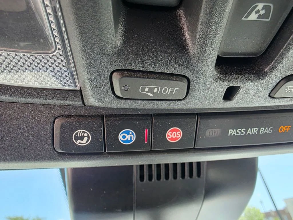 Used 2025 Summit White Chevrolet ZR2 image 28