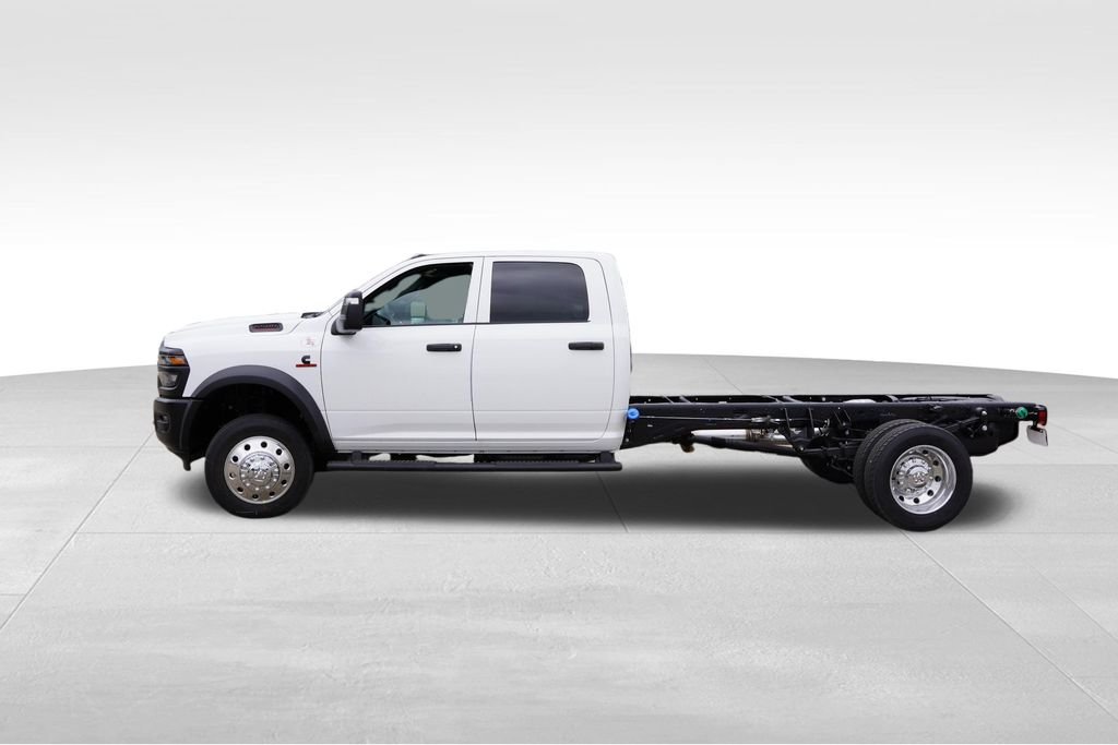 New 2026 Bright White Clear-Coat Exterior Paint RAM Tradesman image 6