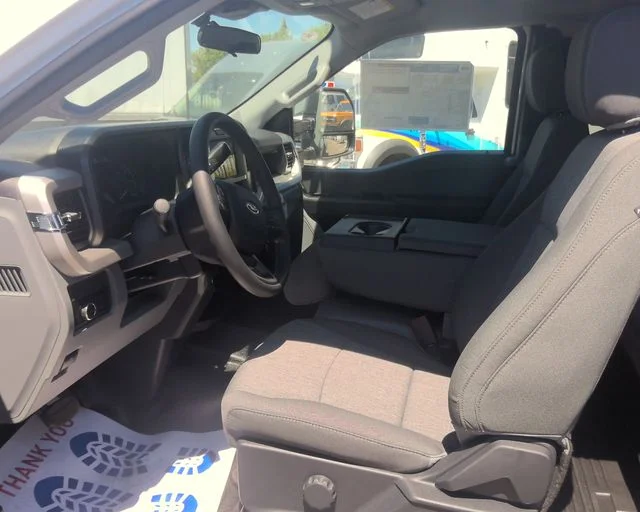 New 2026 Oxford White Ford XL image 13