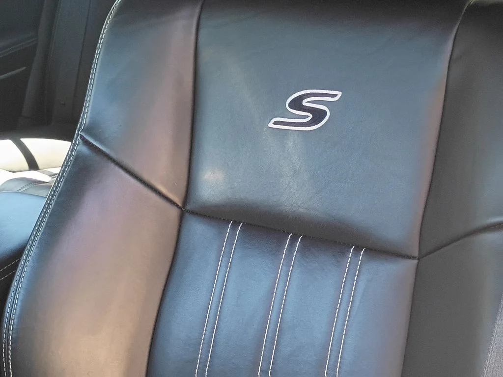 Used 2023 Gloss Black Chrysler S image 28