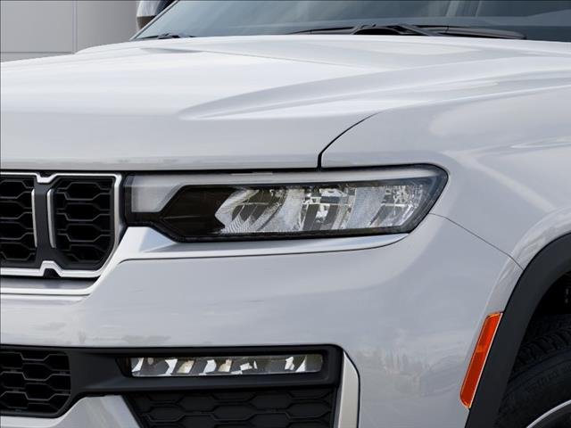 New 2026 Bright White Clear-Coat Exterior Paint Jeep Limited 4x4 image 10