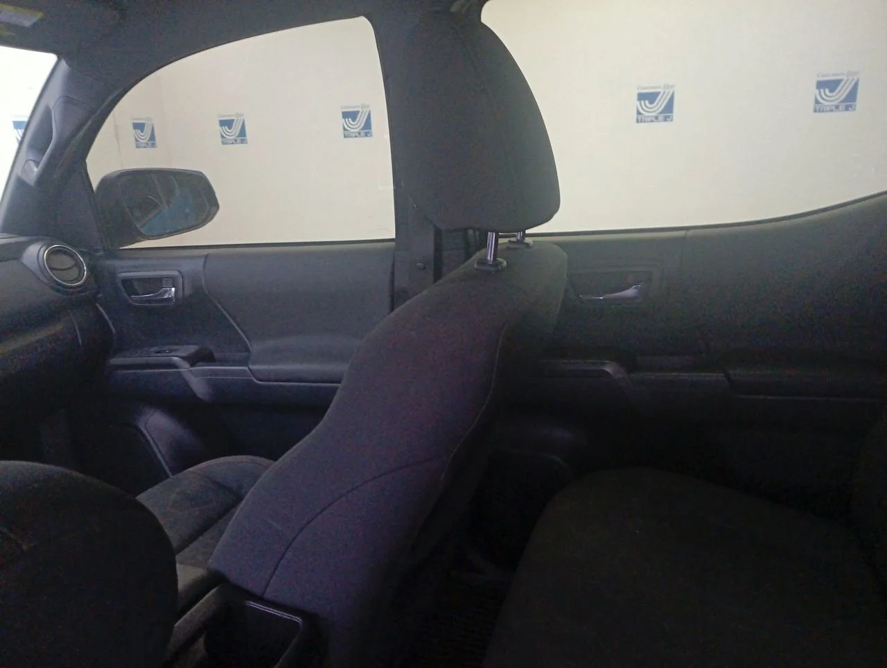 Used 2016 Inferno Toyota SR5 image 12