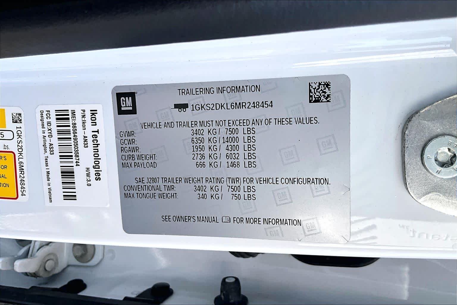 Used 2021 Summit White GMC Denali image 34