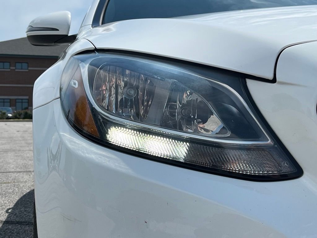 Used 2018 White Mercedes-Benz C 300 image 10