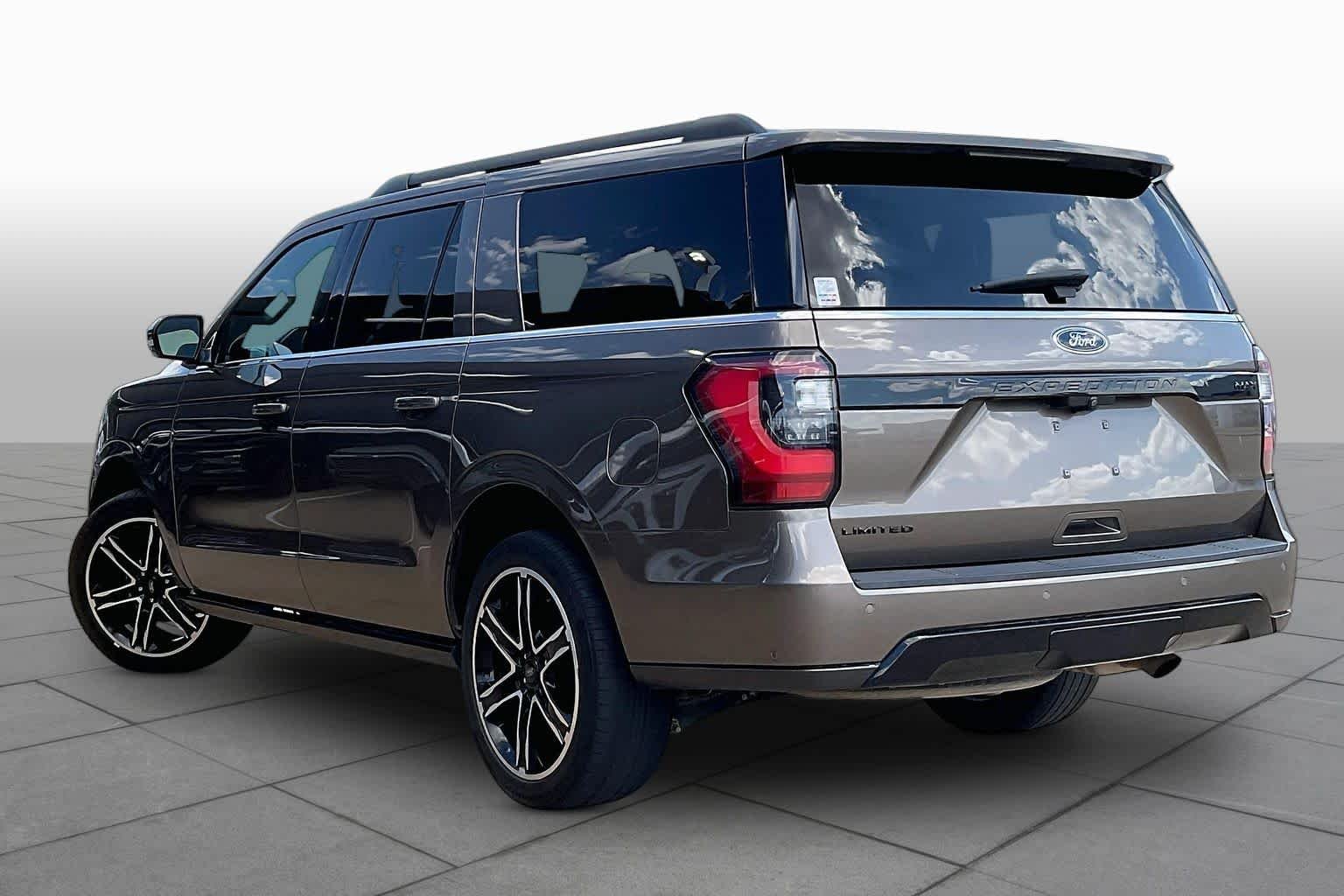 Used 2019 Stone Gray Ford Limited image 13