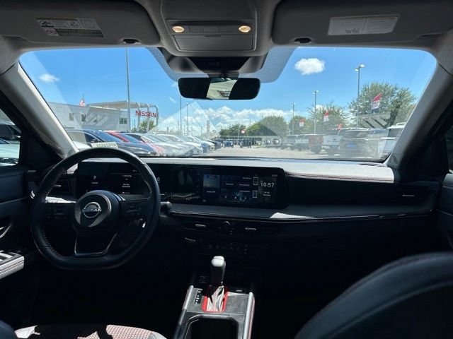 Used 2025 Red Nissan SR image 18