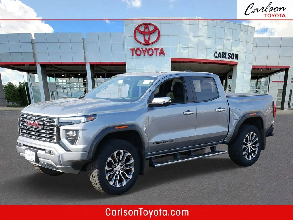 2023 GMC Canyon 4WD Denali Crew Cab Short Box's photo