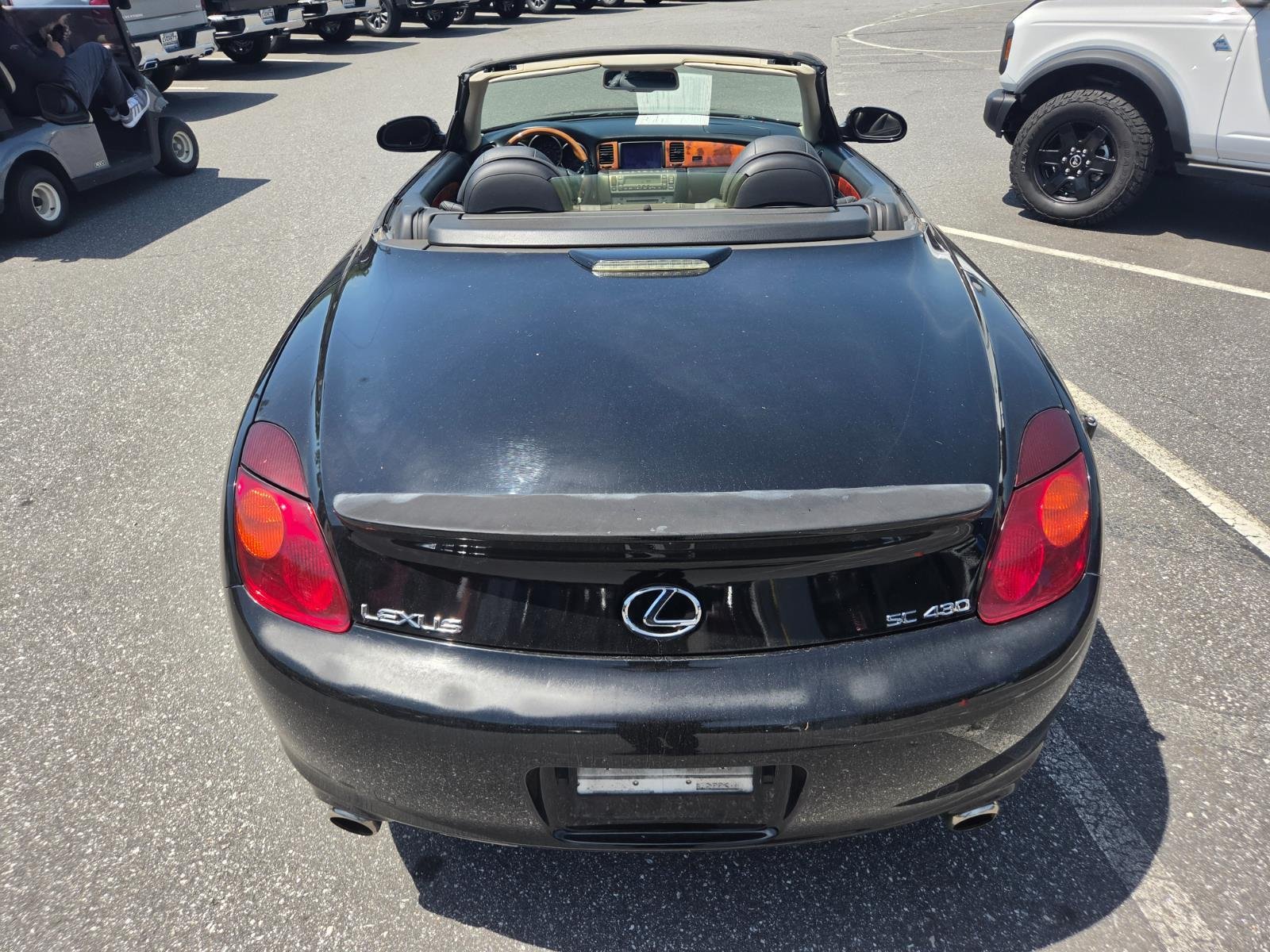 Used 2002  Lexus Base image 12