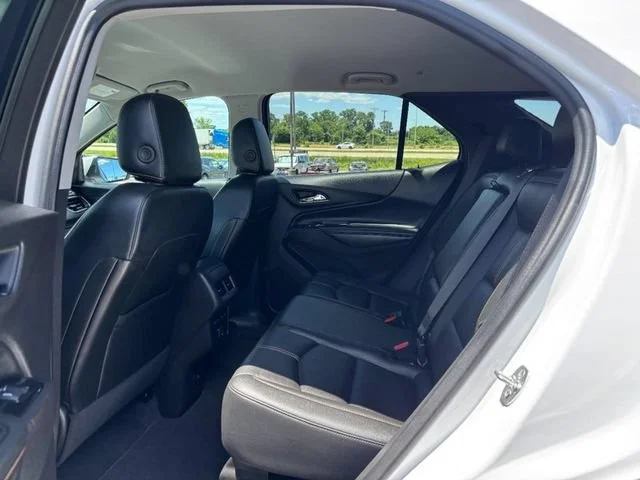 Used 2024 Summit White Chevrolet Premier image 10