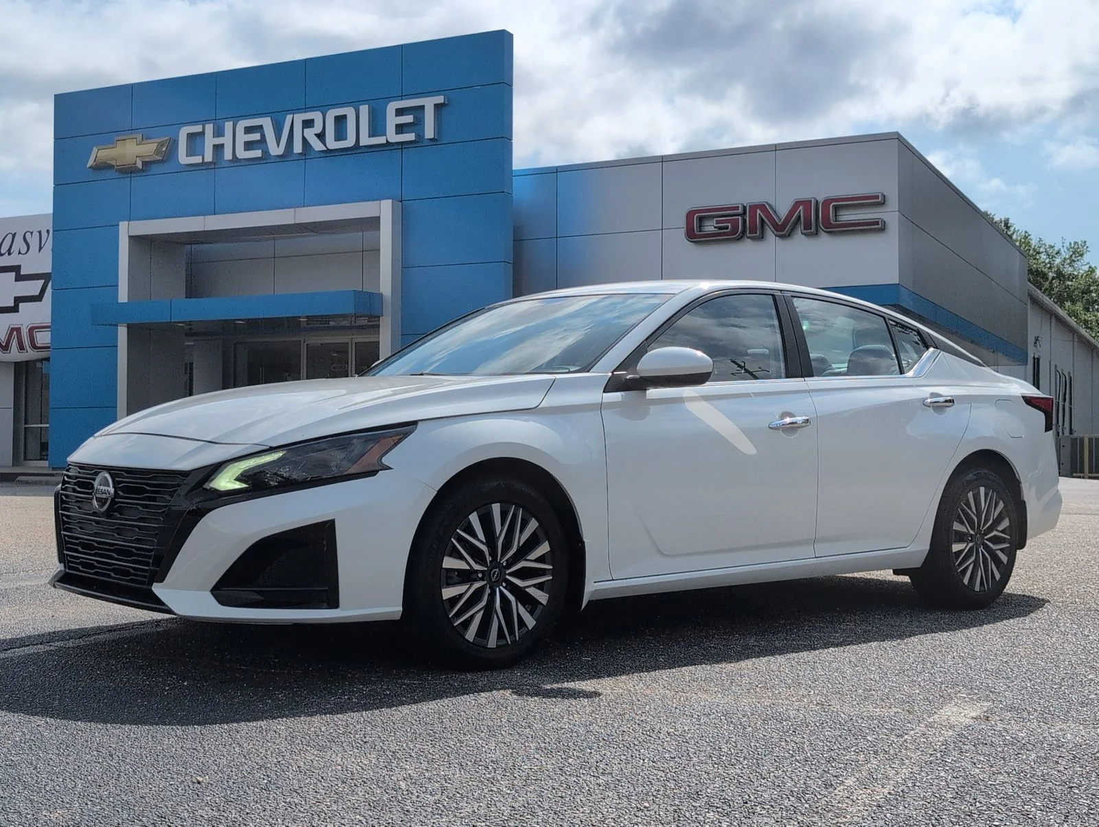 2023 Nissan Altima 2.5 SV AWD's photo