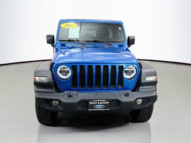 Used 2021 Blue Jeep Unlimited Sport Altitude image 2