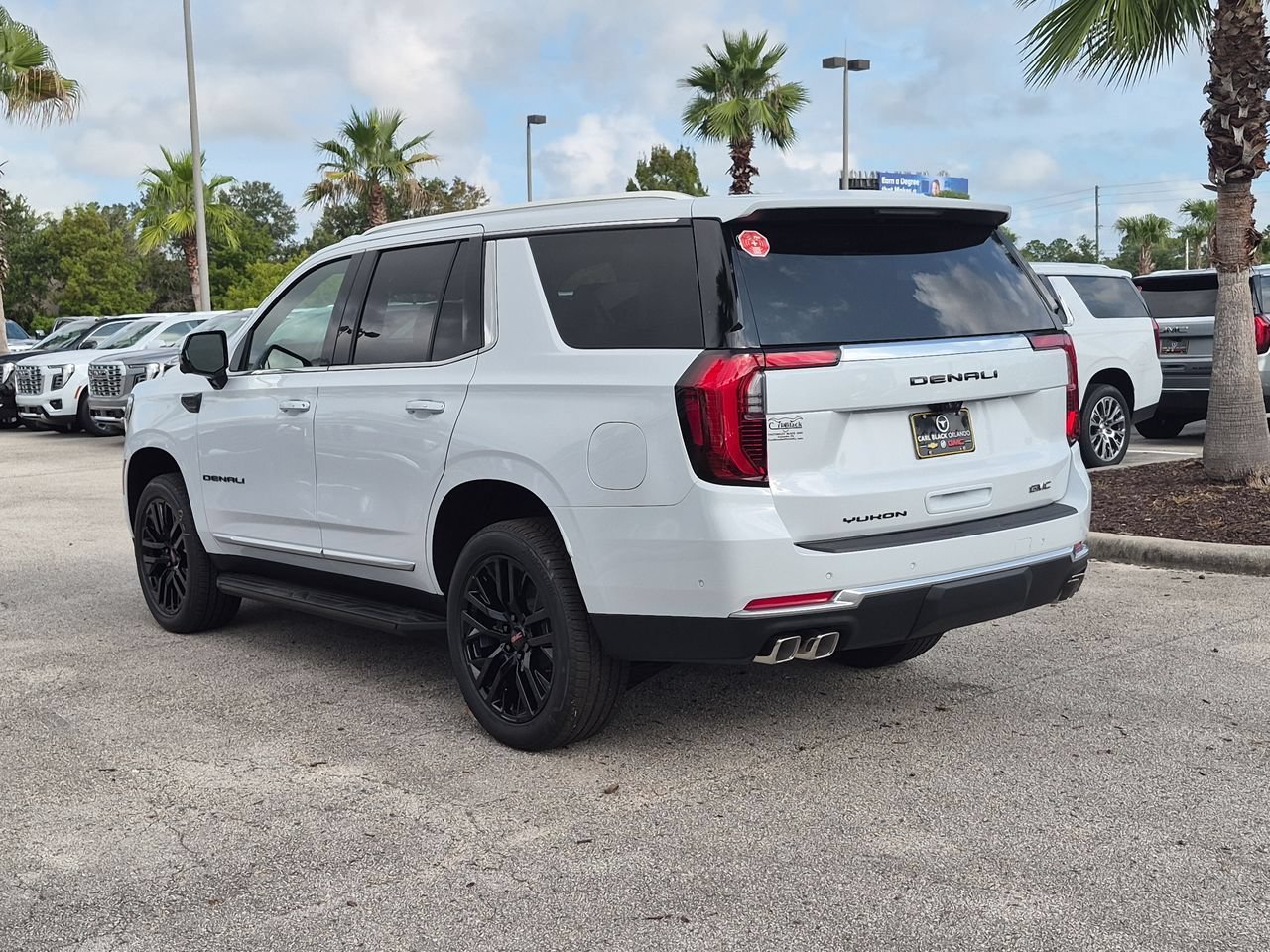 2026 GMC Yukon Denali - Photo 6