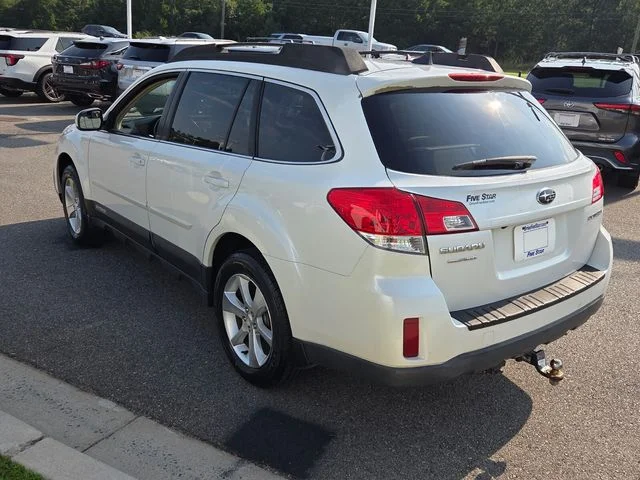Used 2013 White Subaru 2.5i image 10