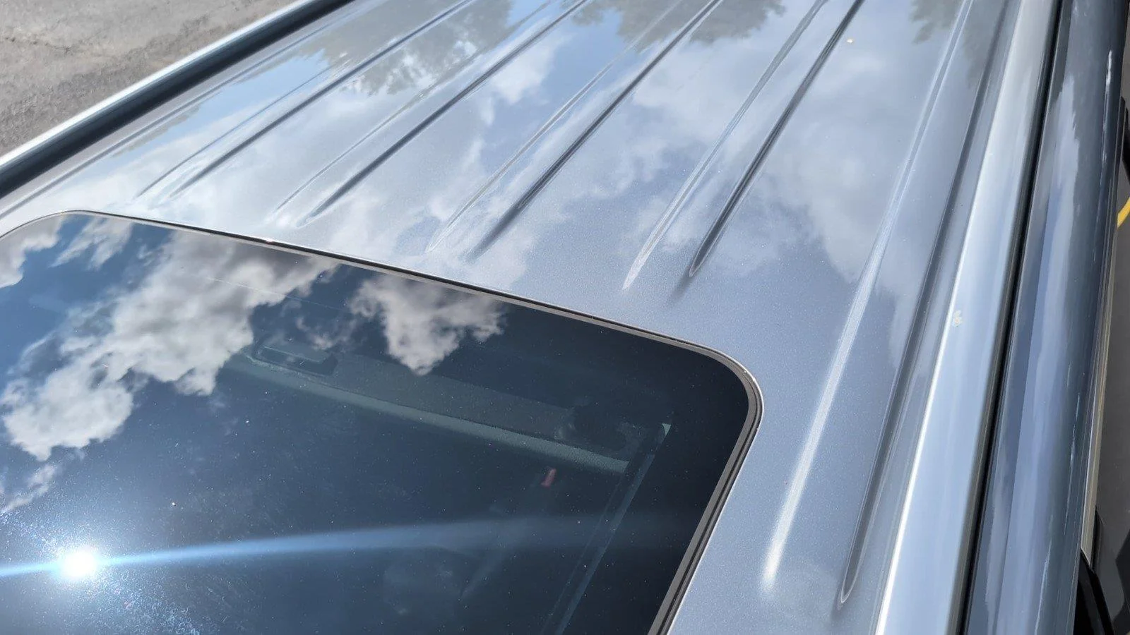 Used 2025 Everlasting Silver Kia S image 13