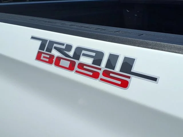 New 2026 Summit White Chevrolet LT Trail Boss image 19