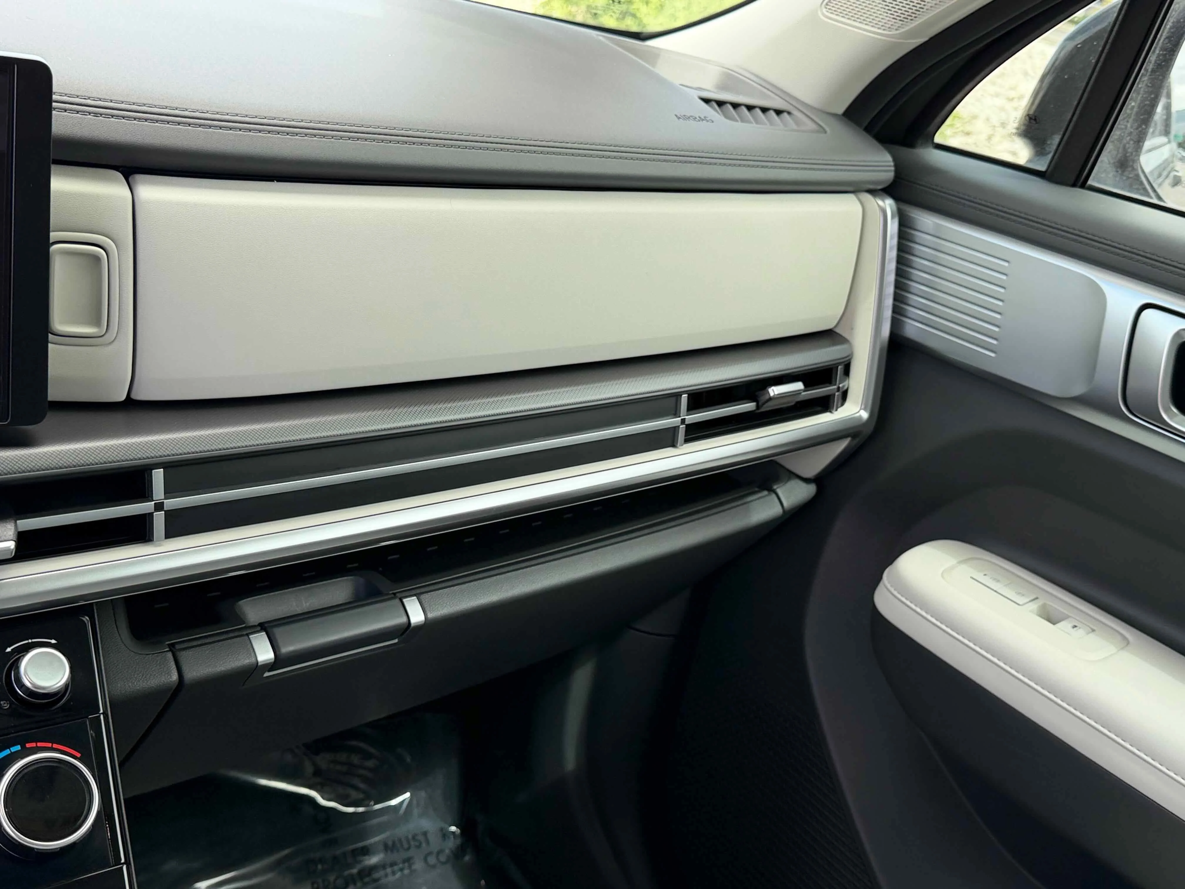 Used 2025 Rockwood Green Hyundai SEL image 19