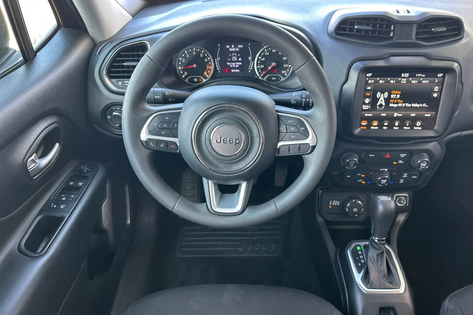 Used 2023 Gray Jeep Latitude image 14
