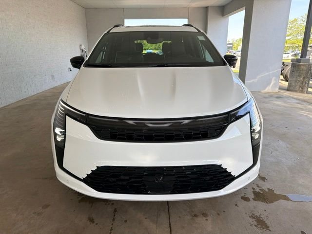 New 2027 Bright White Clear-Coat Exterior Paint Chrysler Limited image 10