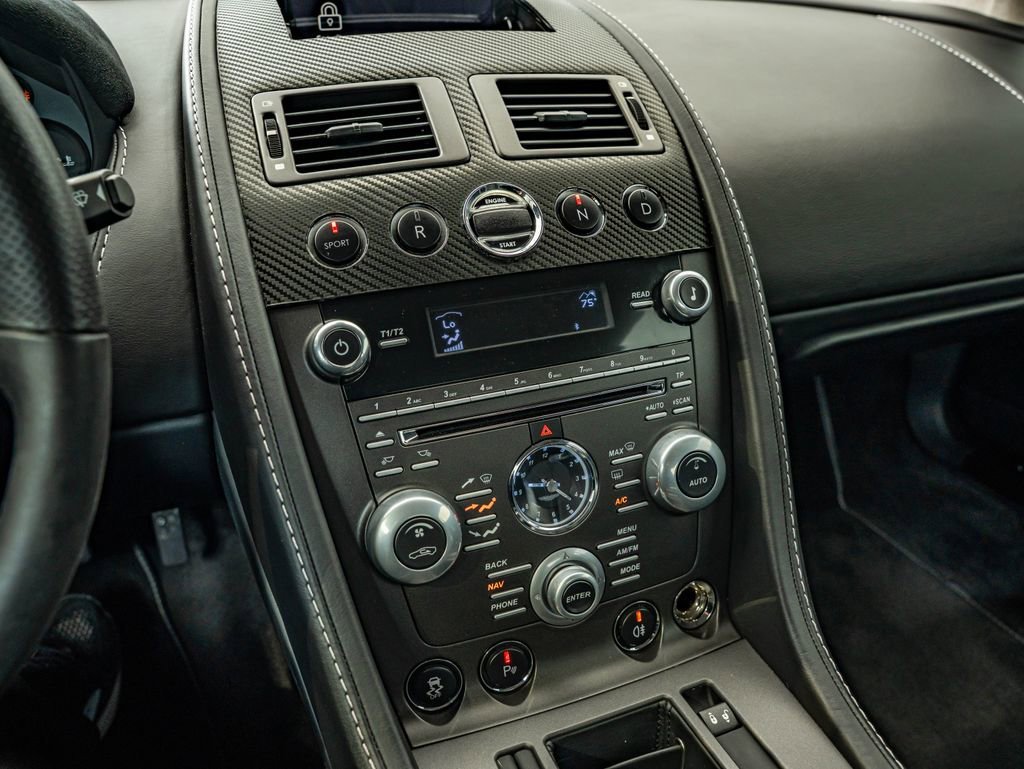 Used 2015 Skyfall Silver Aston Martin  image 31