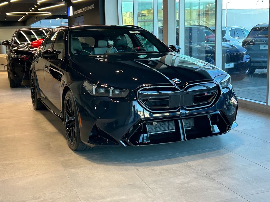 New 2027 Carbon Black Metallic BMW Base image 7