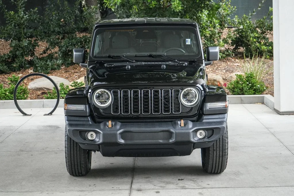 New 2026 Black Clear-Coat Exterior Paint Jeep Sport image 2