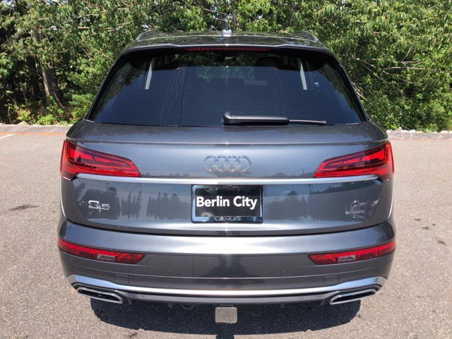 Used 2023 Daytona Gray Pearl Effect Audi 45 S line Premium image 5