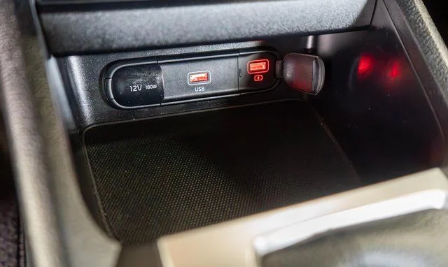 Used 2024 Red Kia LXS image 30