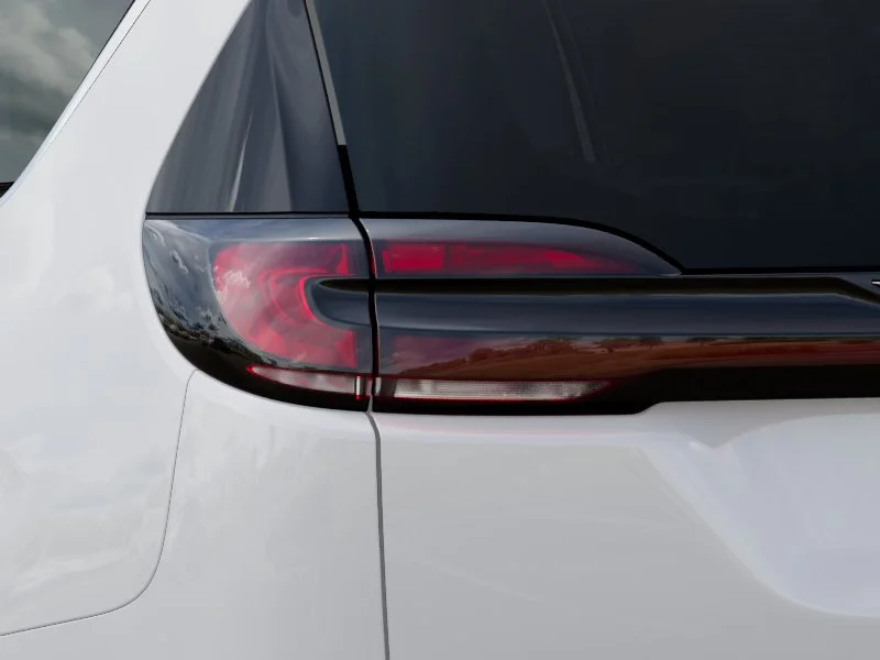 New 2027 Bright White Clear-Coat Exterior Paint Chrysler Select image 5