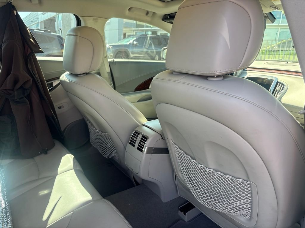 Used 2010 White Buick CXL image 8