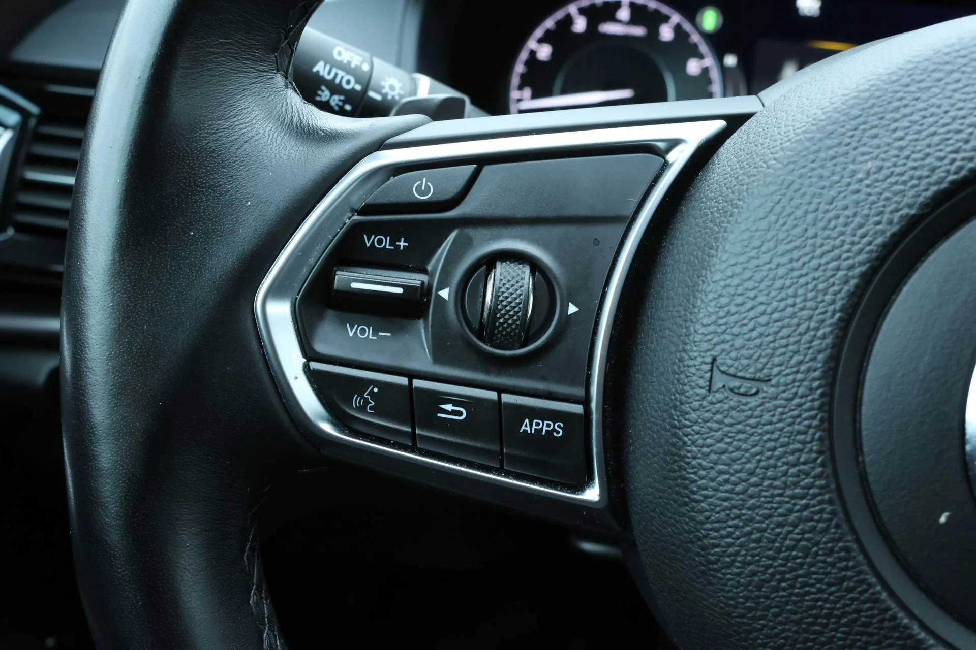 2025 Acura RDX Base - Photo 31