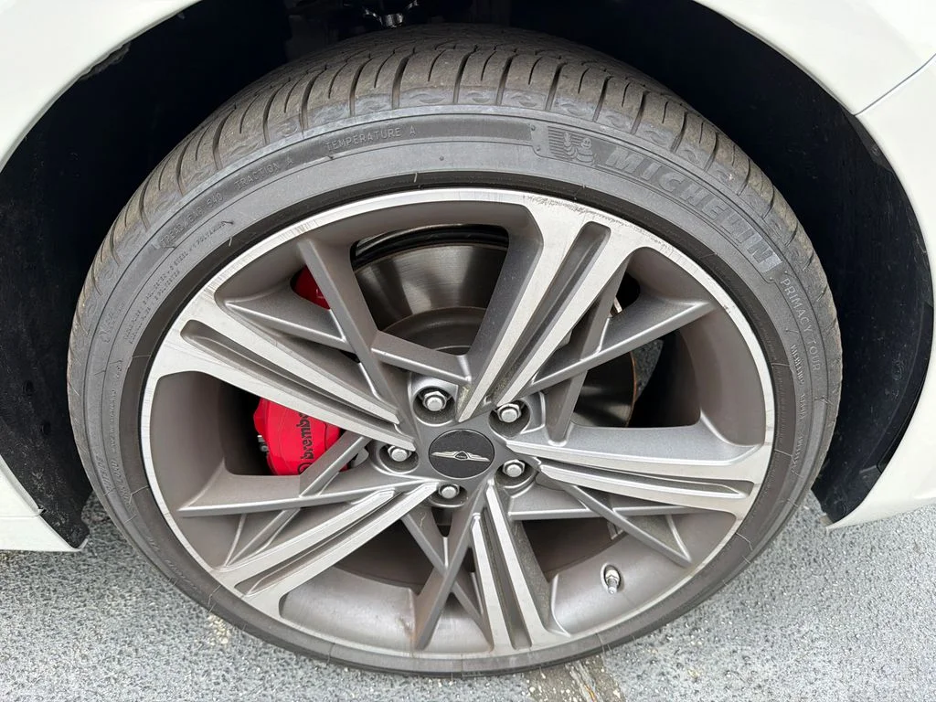 Used 2025 Gray Genesis 2.5T image 12