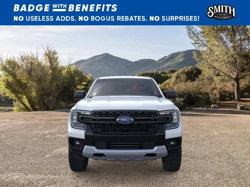 New 2025 Oxford White Ford XLT image 7